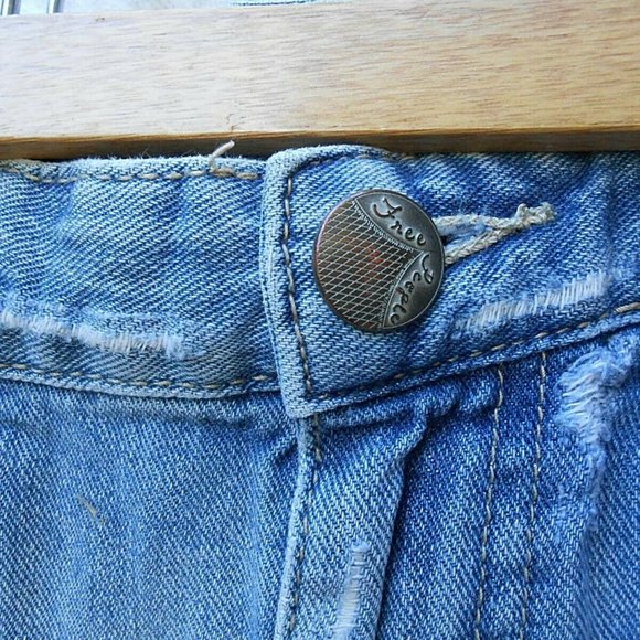 Free People Cut-off Button Fly Raw Hem Distressed Light Wash Womens Sz25 Shorts - Picture 2 of 3